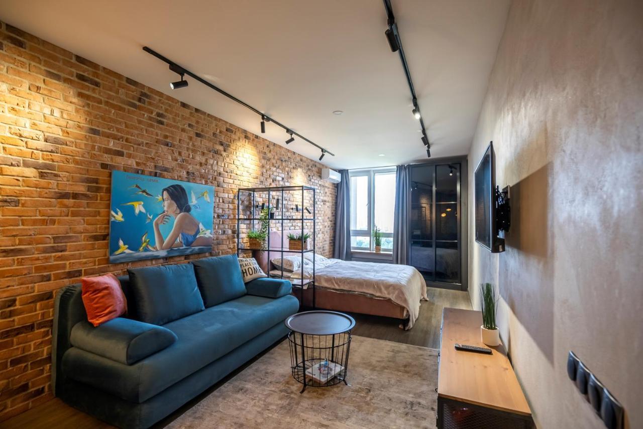 Slavutich Ecoloft Studios Киев Экстерьер фото