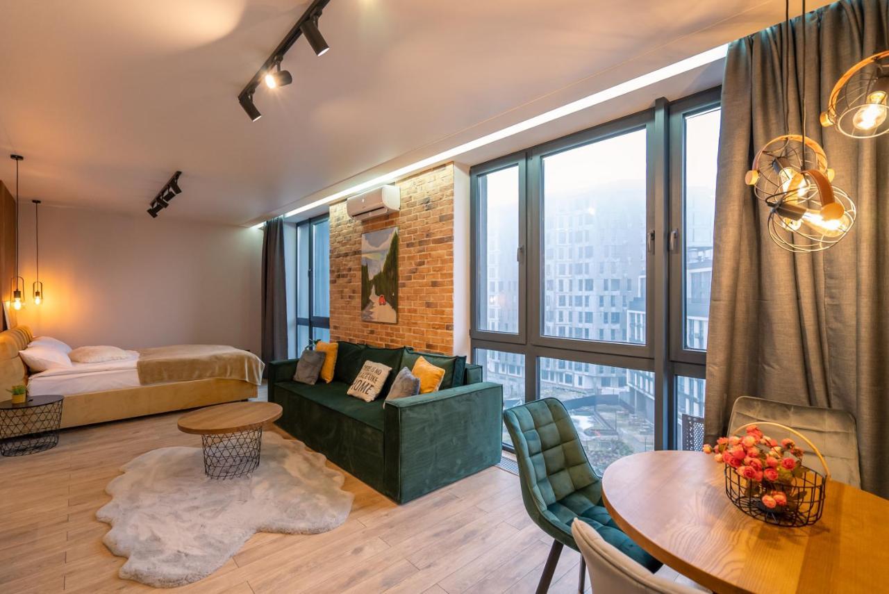 Slavutich Ecoloft Studios Киев Экстерьер фото